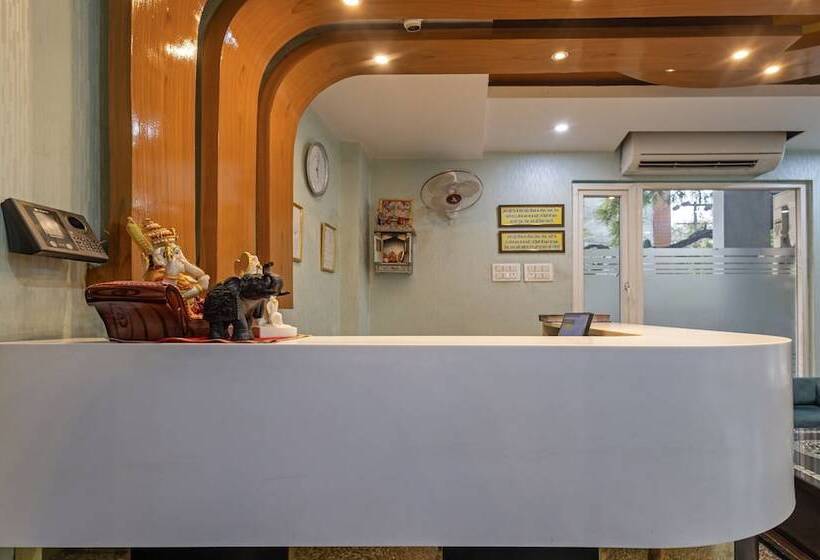 Отель Treebo Shakuntalam, Near Lucknow Airport