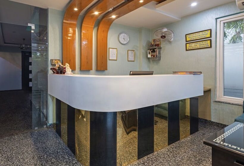 Отель Treebo Shakuntalam, Near Lucknow Airport