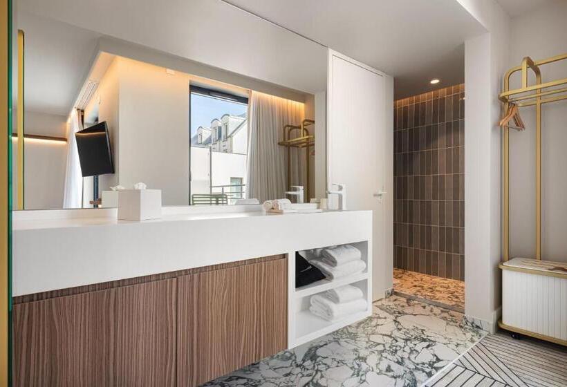 هتل Yac Paris Clichy, A Member of Radisson Individuals