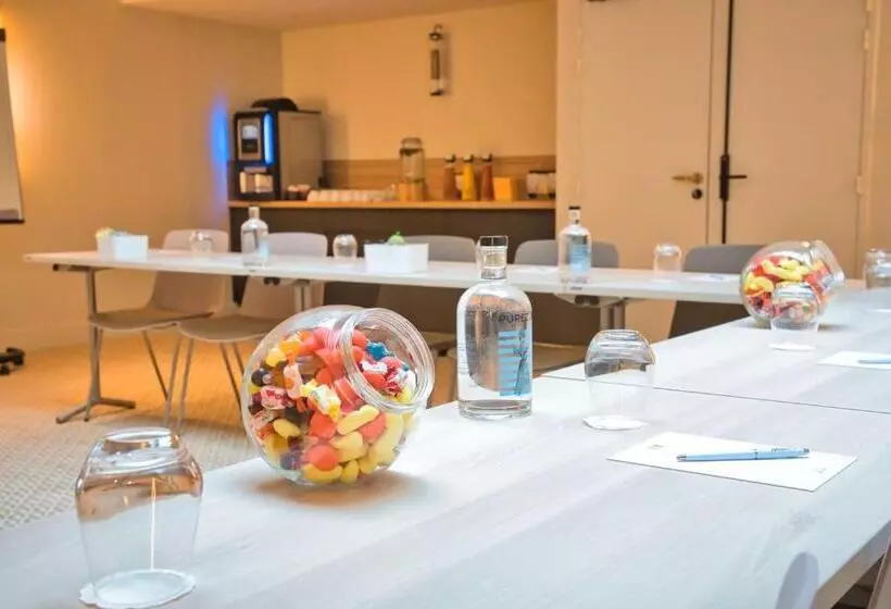 ホテル Yac Paris Clichy, A Member of Radisson Individuals