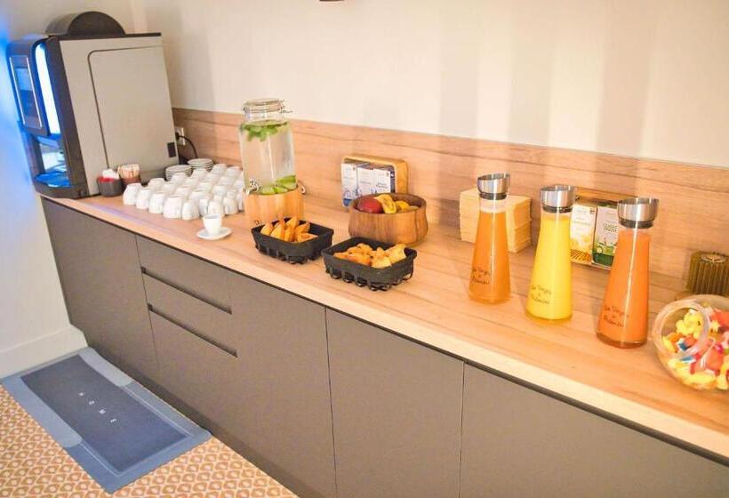 هتل Yac Paris Clichy, A Member of Radisson Individuals