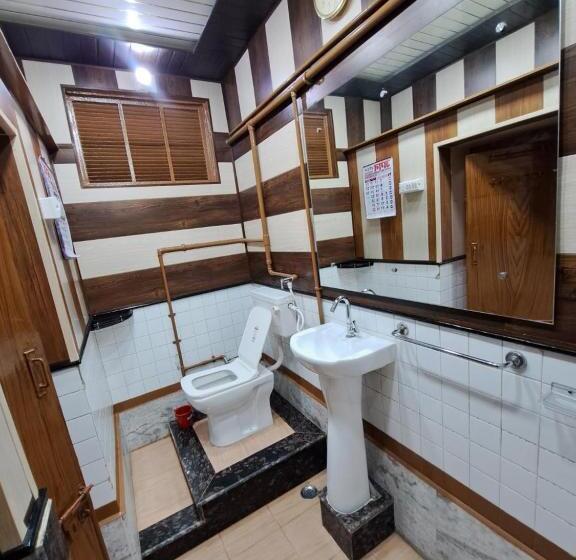 Jagan Hotel & Restaurant