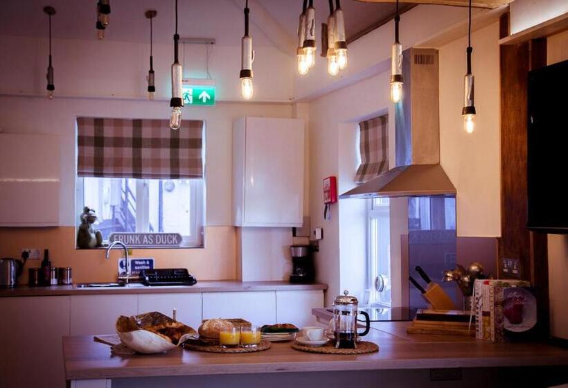 Lakes Boutique Hostel Apartment Windermere