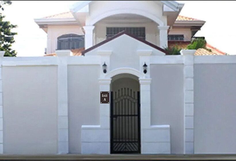 Leizel S Bed & Breakfast