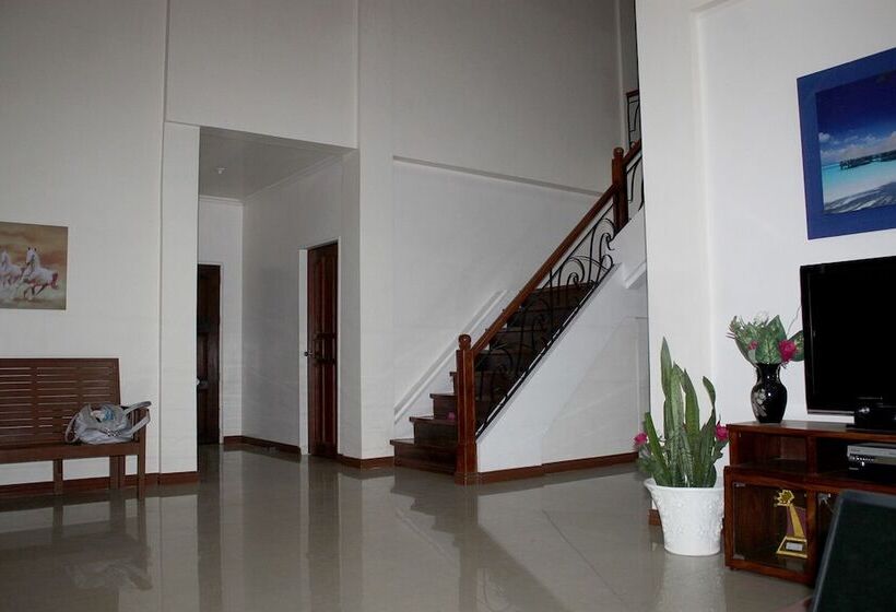 Leizel S Bed & Breakfast