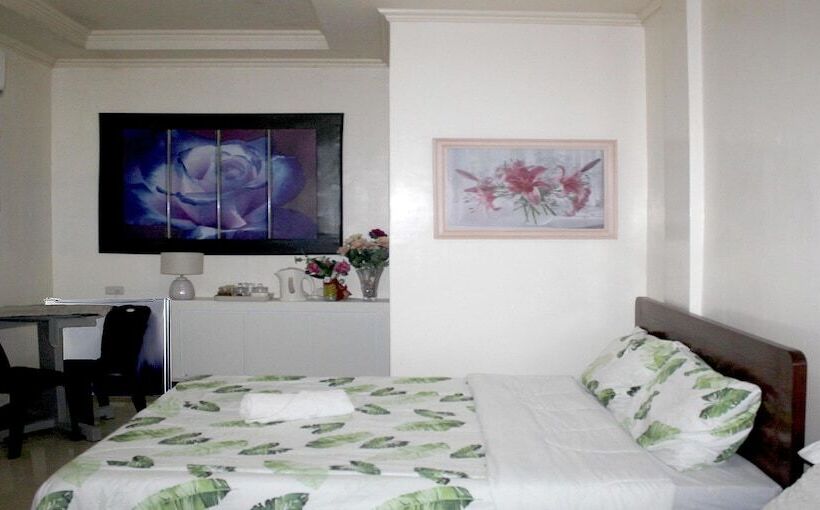 Leizel S Bed & Breakfast