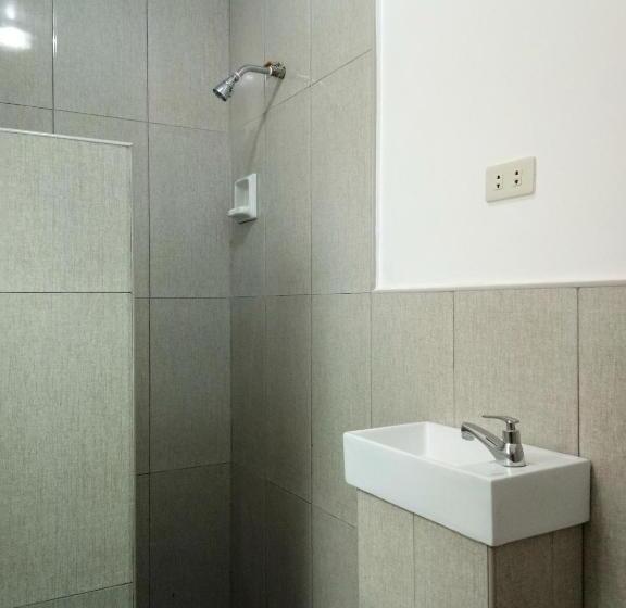 Leizel S Bed & Breakfast