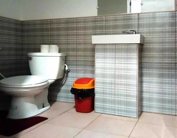 Leizel S Bed & Breakfast