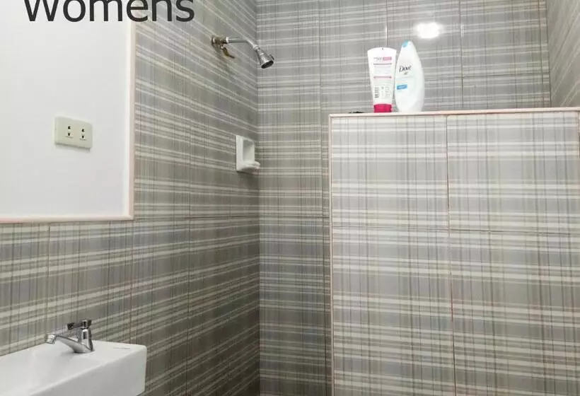 Leizel S Bed & Breakfast