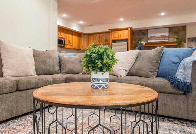 بنسيون Hilltop Escape Close To North River, Hone Quarry