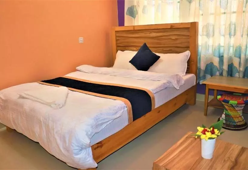 پانسیون Thanapati Guesthouse