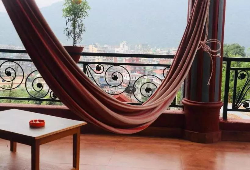 پانسیون Thanapati Guesthouse