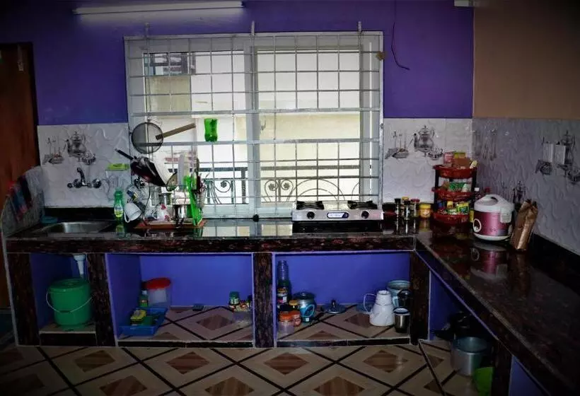 پانسیون Thanapati Guesthouse