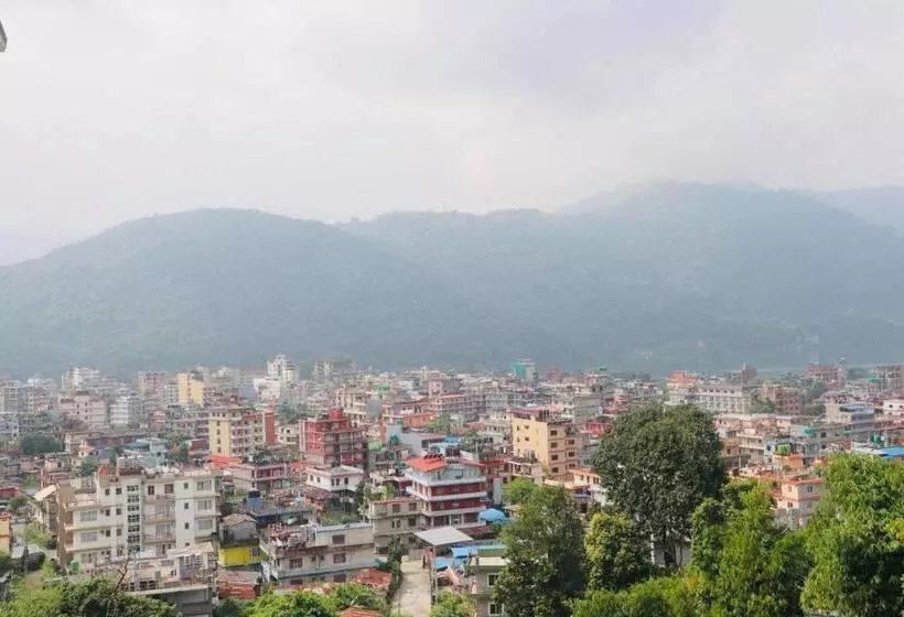 پانسیون Thanapati Guesthouse