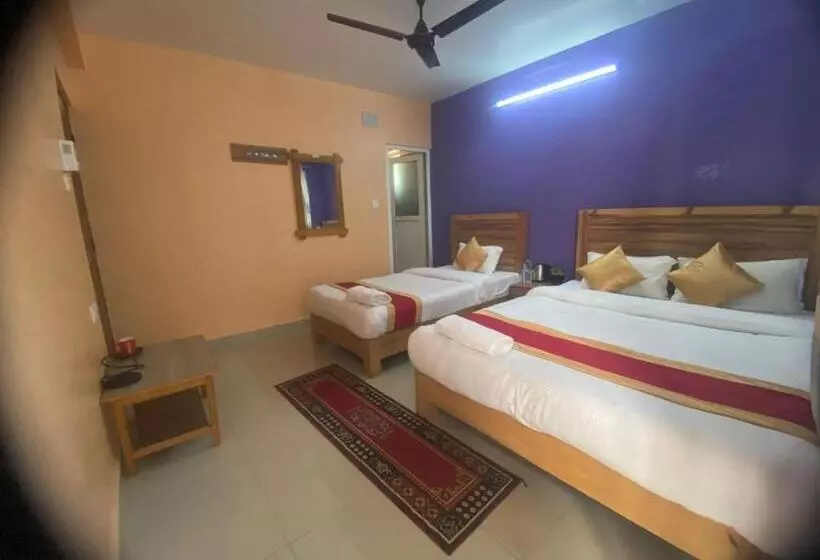 پانسیون Thanapati Guesthouse