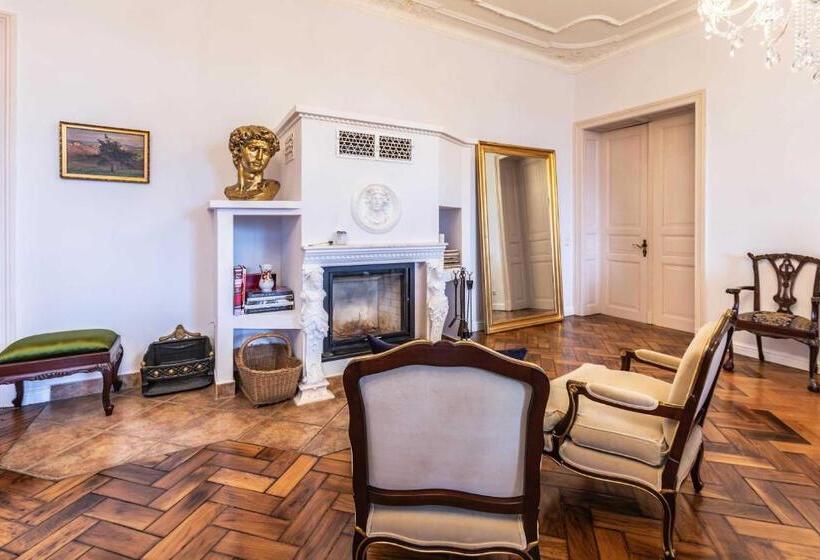 Schlosshotel Gross Koethel