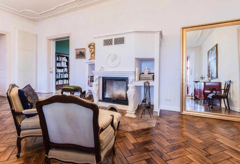 Schlosshotel Gross Koethel