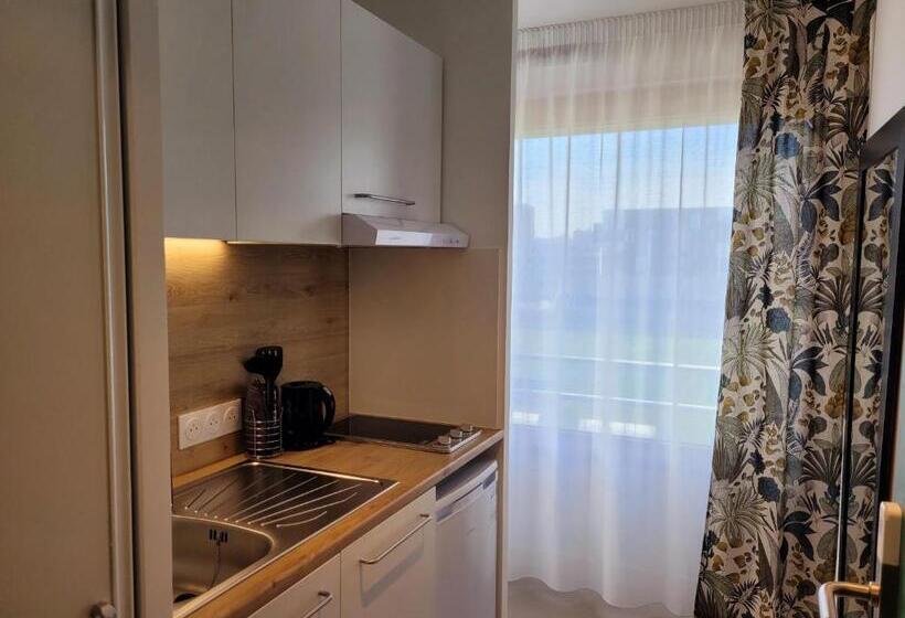 Twenty Business Flats Asnières Sur Seine