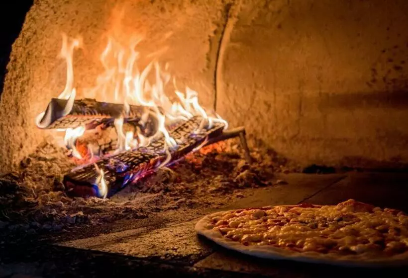 ユースホステル Dwór świętoszówka