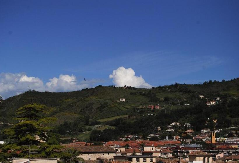 مبيت وإفطار A Casa Di Lola