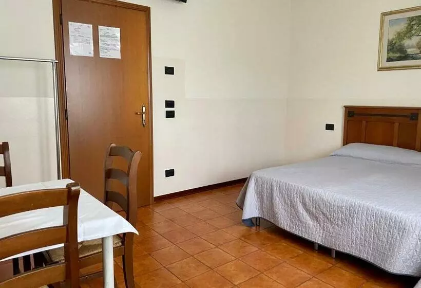 Aamiaismajoitus (B&B) A Paranza