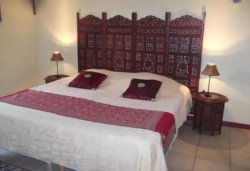 Aamiaismajoitus (B&B) Chambres D Hôtes Le Peyroux