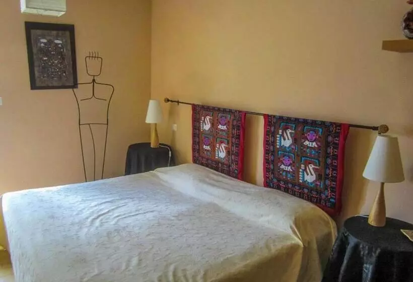 Aamiaismajoitus (B&B) Chambres D Hôtes Le Peyroux