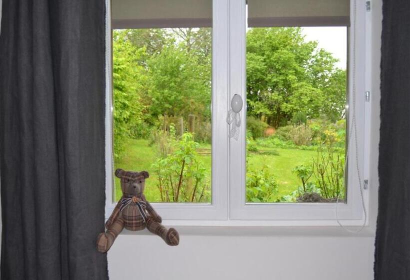 Nocleg ze śniadaniem La Longère D Ecottes