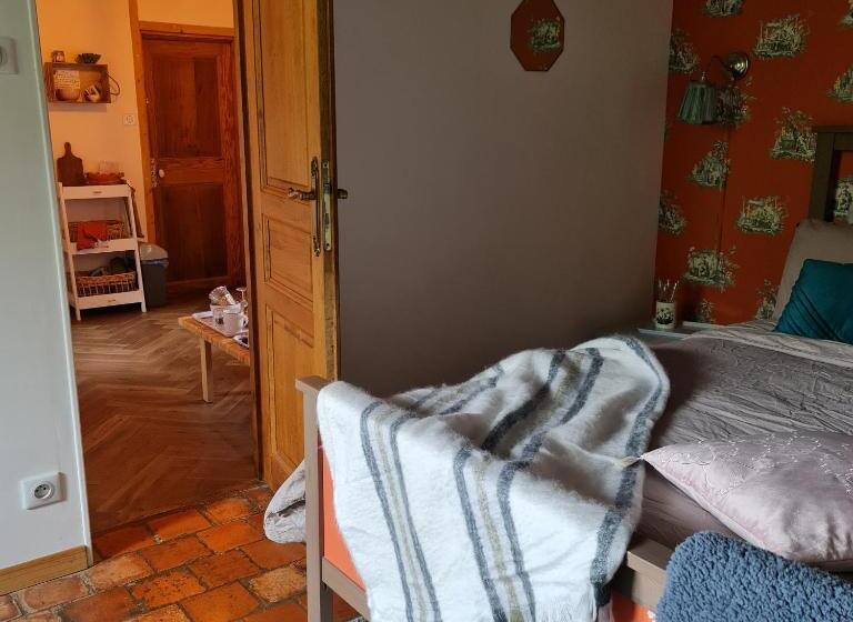 Nocleg ze śniadaniem La Longère D Ecottes