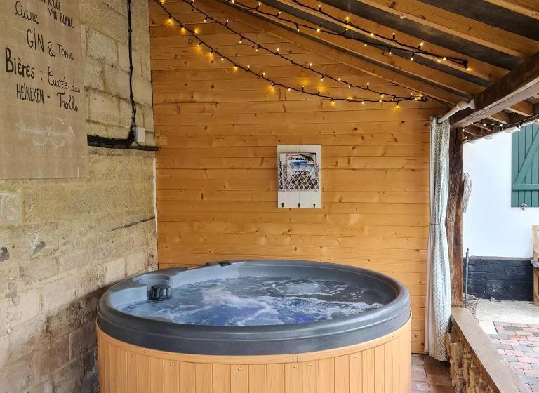 Nocleg ze śniadaniem La Longère D Ecottes