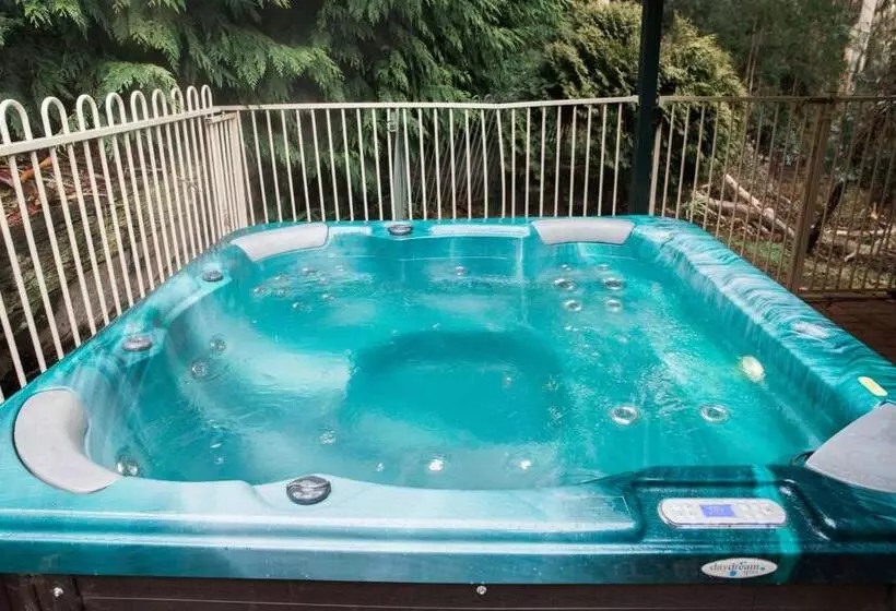 Aamiaismajoitus (B&B) Rustic Refuge Guesthouse