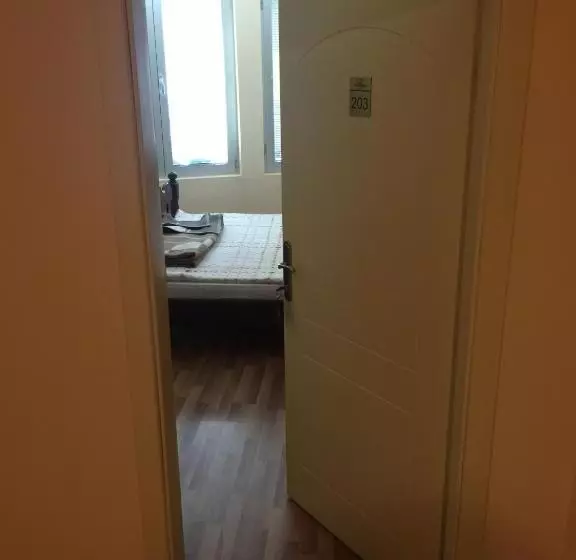 Bed & Breakfast Karavan