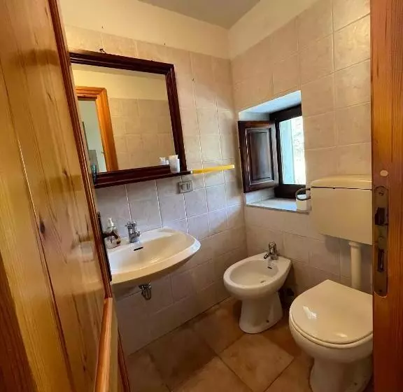 ホテル Agriturismo Lu Stabbiacciu