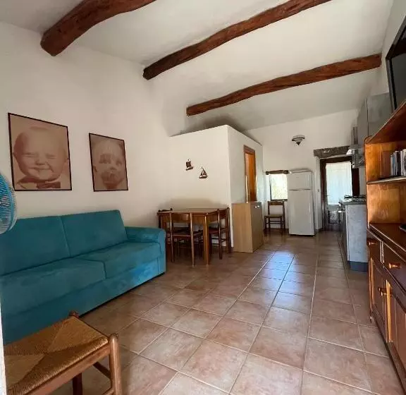 ホテル Agriturismo Lu Stabbiacciu