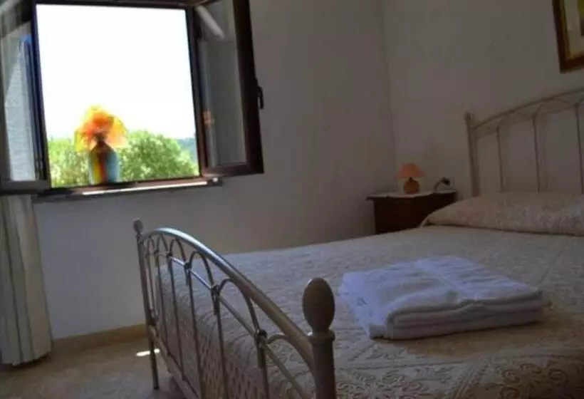 ホテル Agriturismo Lu Stabbiacciu