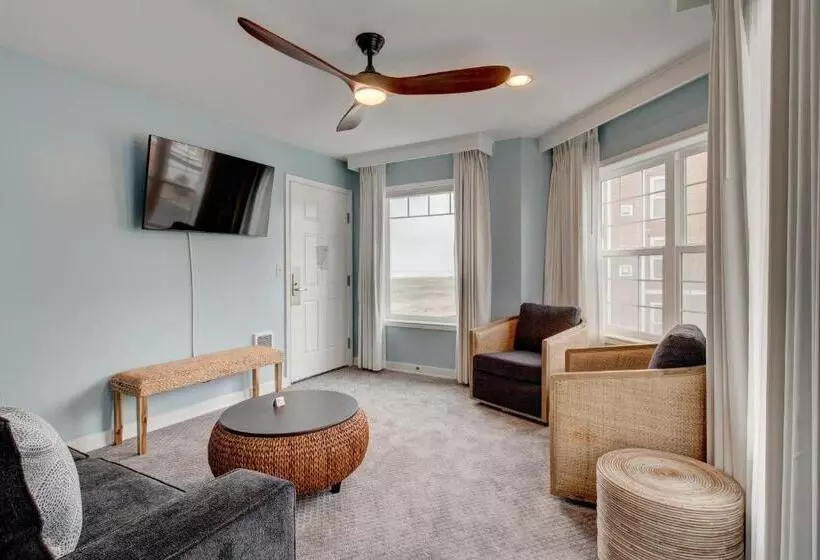 هتل Inn Of The Four Winds Seaside Oceanfront