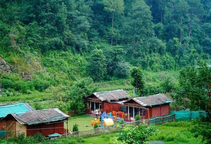 ホテル Kainaat A Riverside Homestay