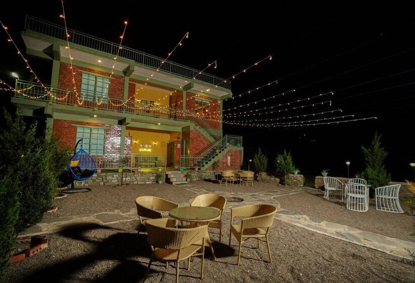 בית מלון כפרי Kainaat A Riverside Homestay