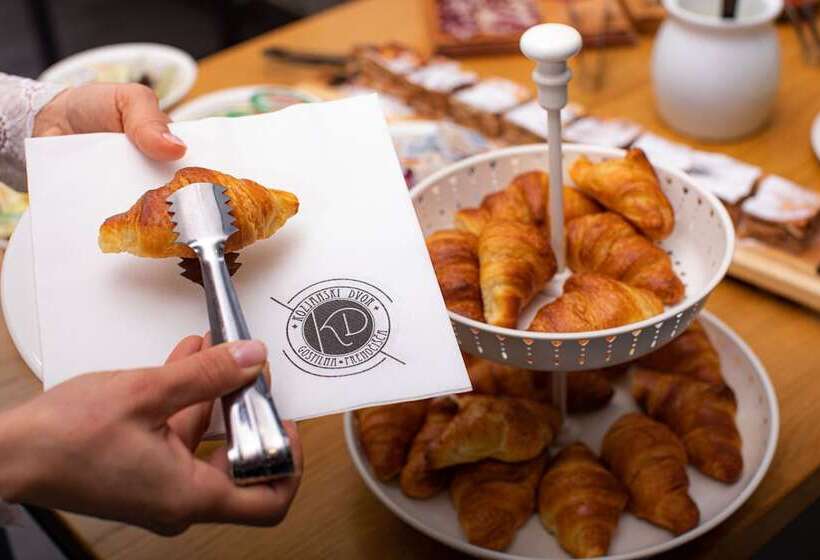 هتل Kozjanski Dvor