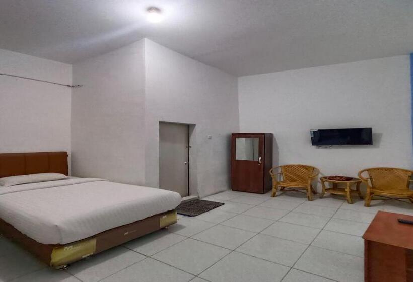 בית מלון כפרי Oyo 92207  Koperasi