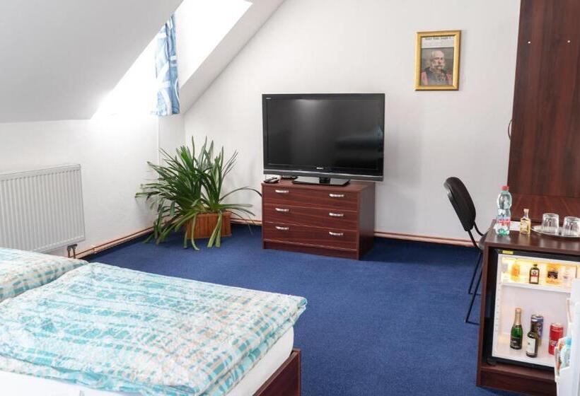 Hotel Pivovar Kácov