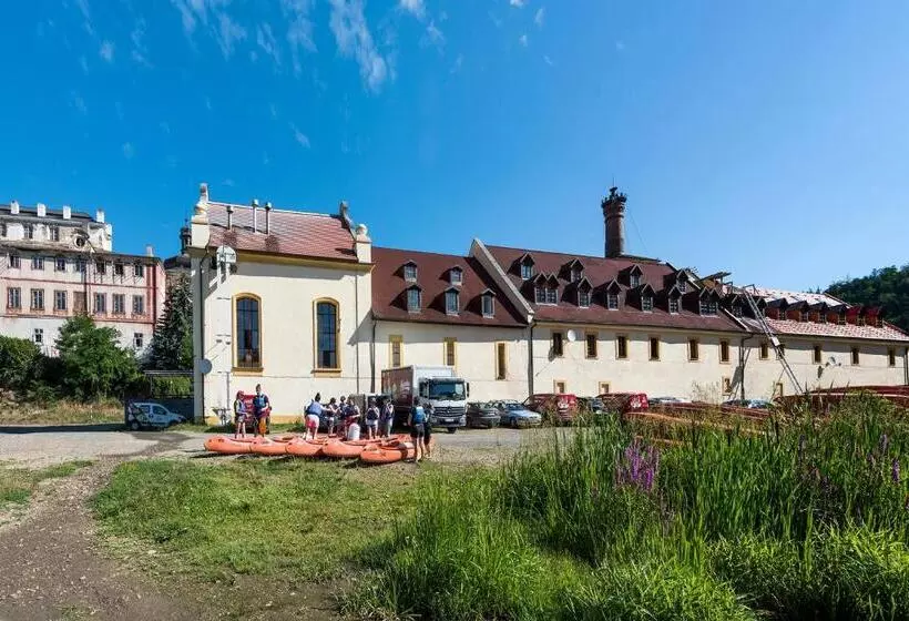 Hotelli Pivovar Kácov