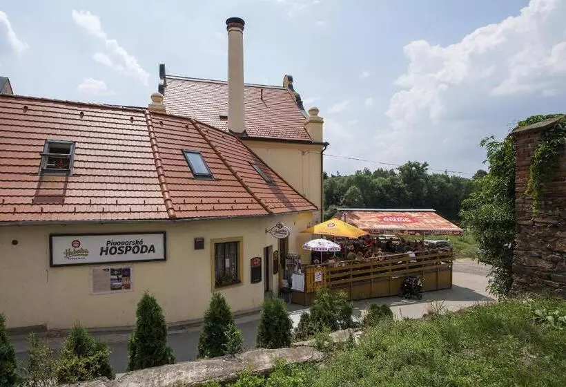 Hotelli Pivovar Kácov