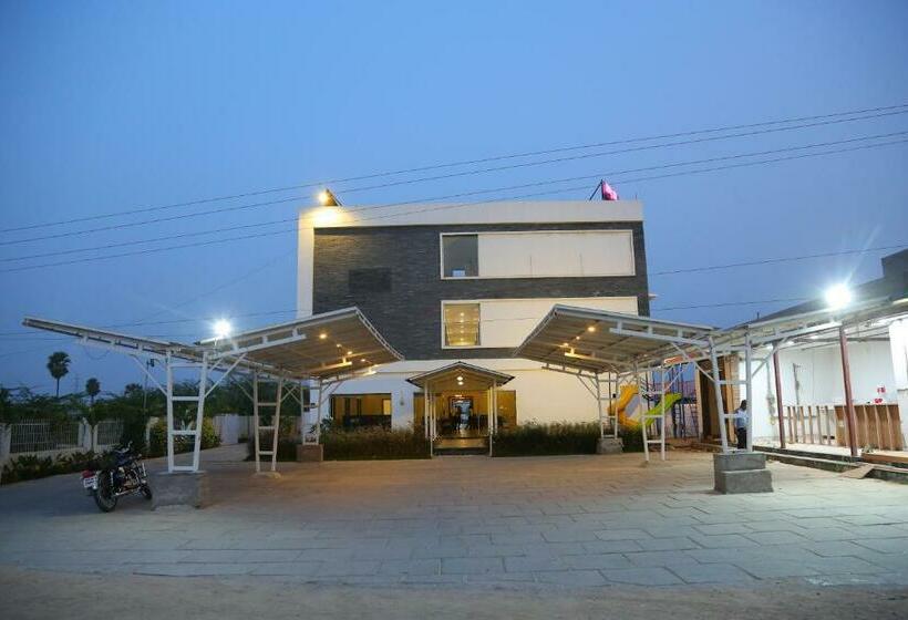 Szálloda Sannidhi Emerald