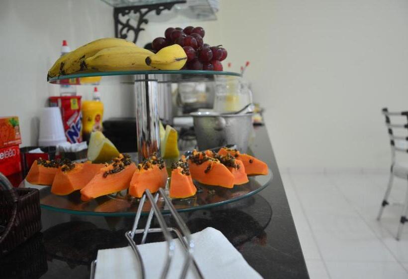 Отель Tapajos Palace