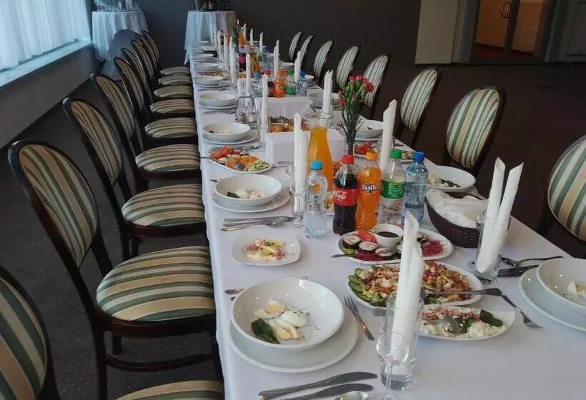 Hotelli Złoty Młyn Polichno