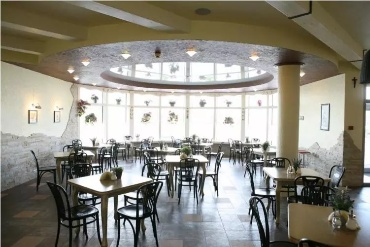 Hotelli Złoty Młyn Polichno