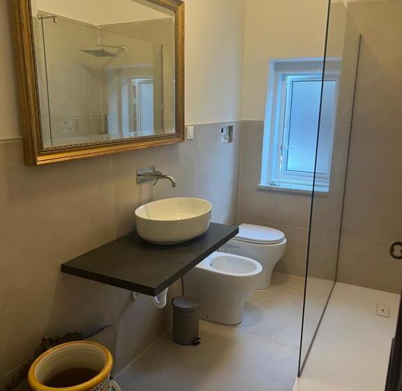 膳宿费 Domus Orestea Luxury Suites