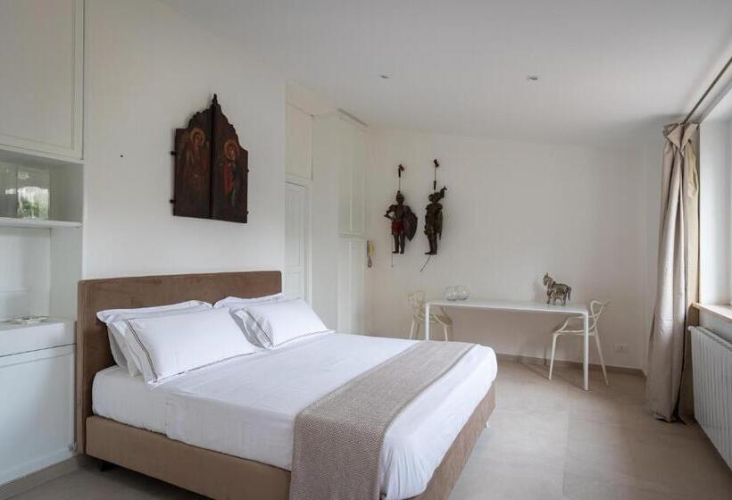 膳宿费 Domus Orestea Luxury Suites