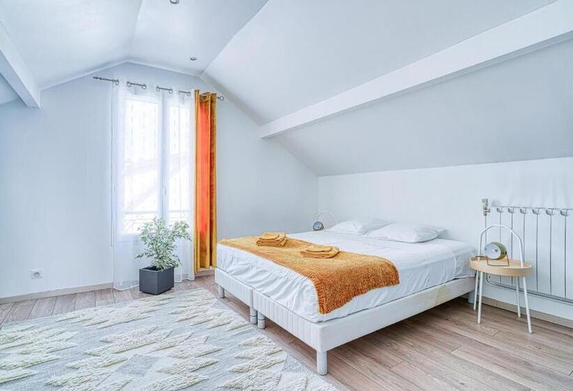 پانسیون Greg & Theo S